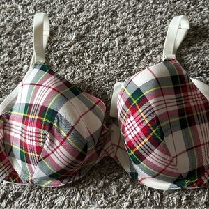 Never worn Cacique Festive Plaid Bra Red Green